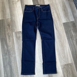 Levi’s 724 high rise, straight jeans